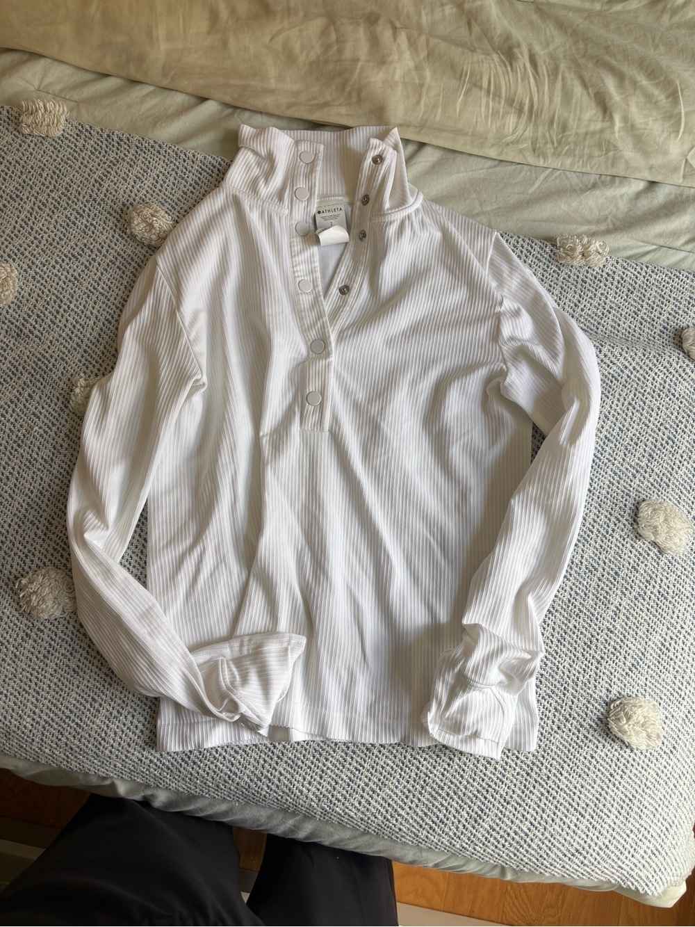 Athleta white quarter snap pullover